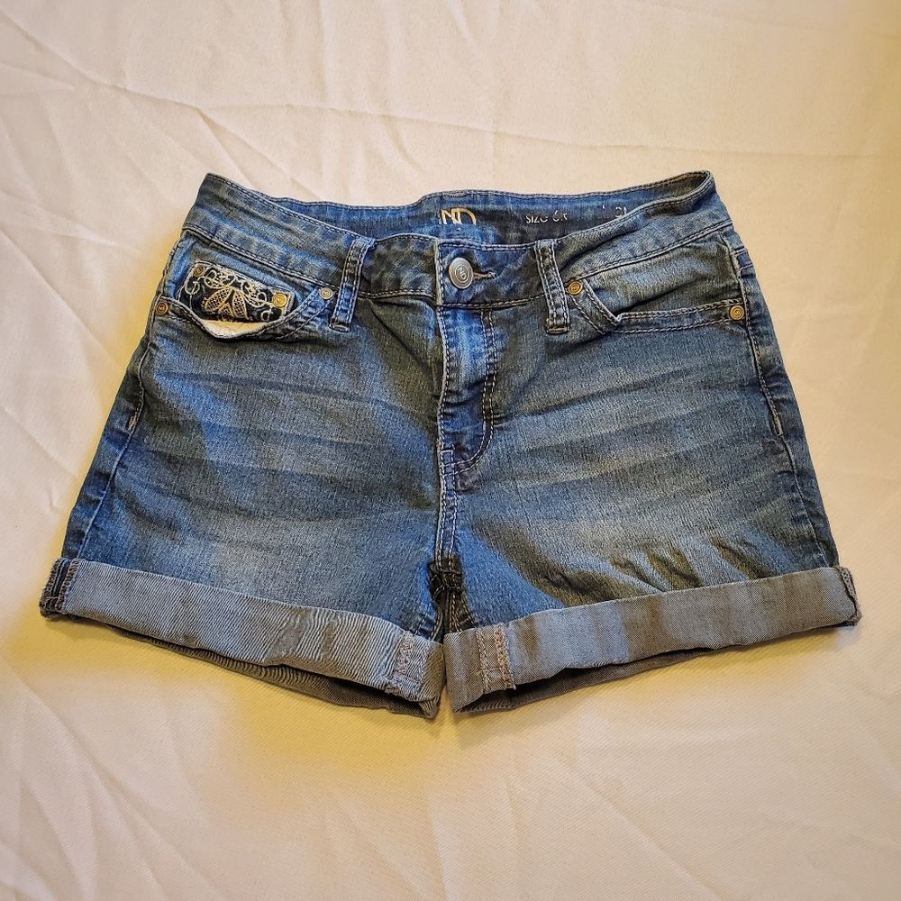 ND Denim Embroidered Cuffed Shorts